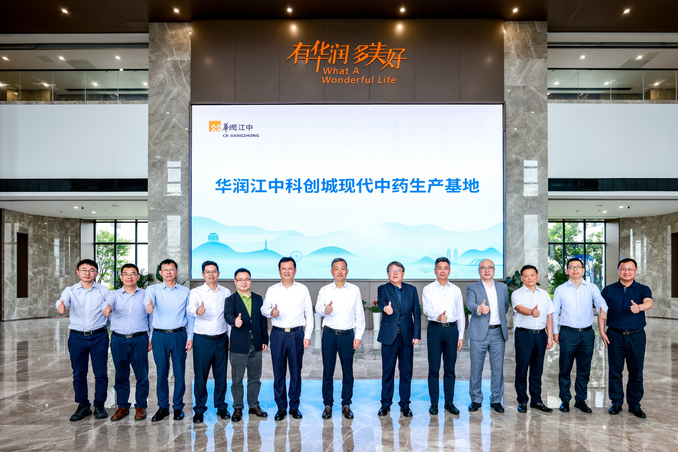 ���к�Ӱ  Сͼ.jpg